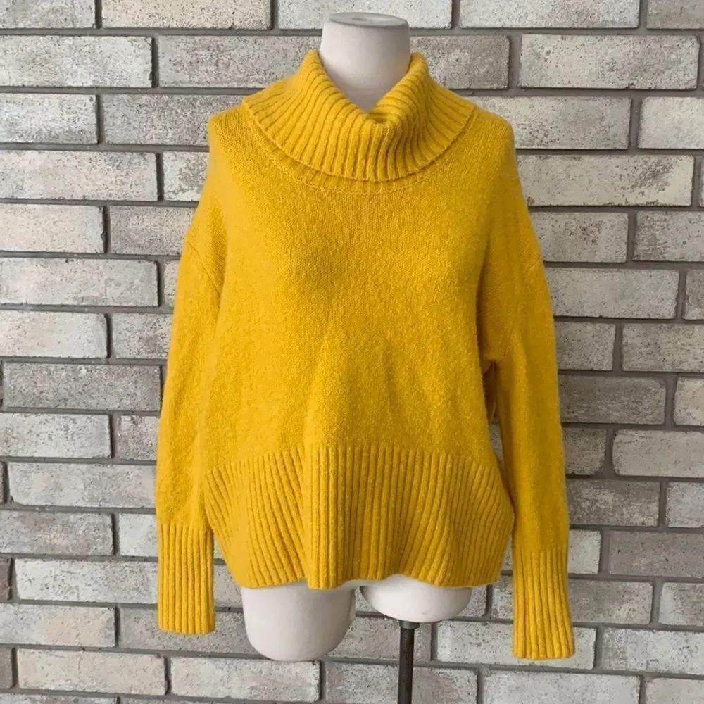 3for$20 sweater xs